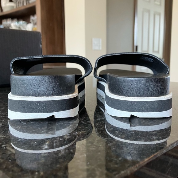 New Sorel Roaming Easy Slide Sandals, Casual Stretch Black Slides, Athleisure - Picture 9 of 14